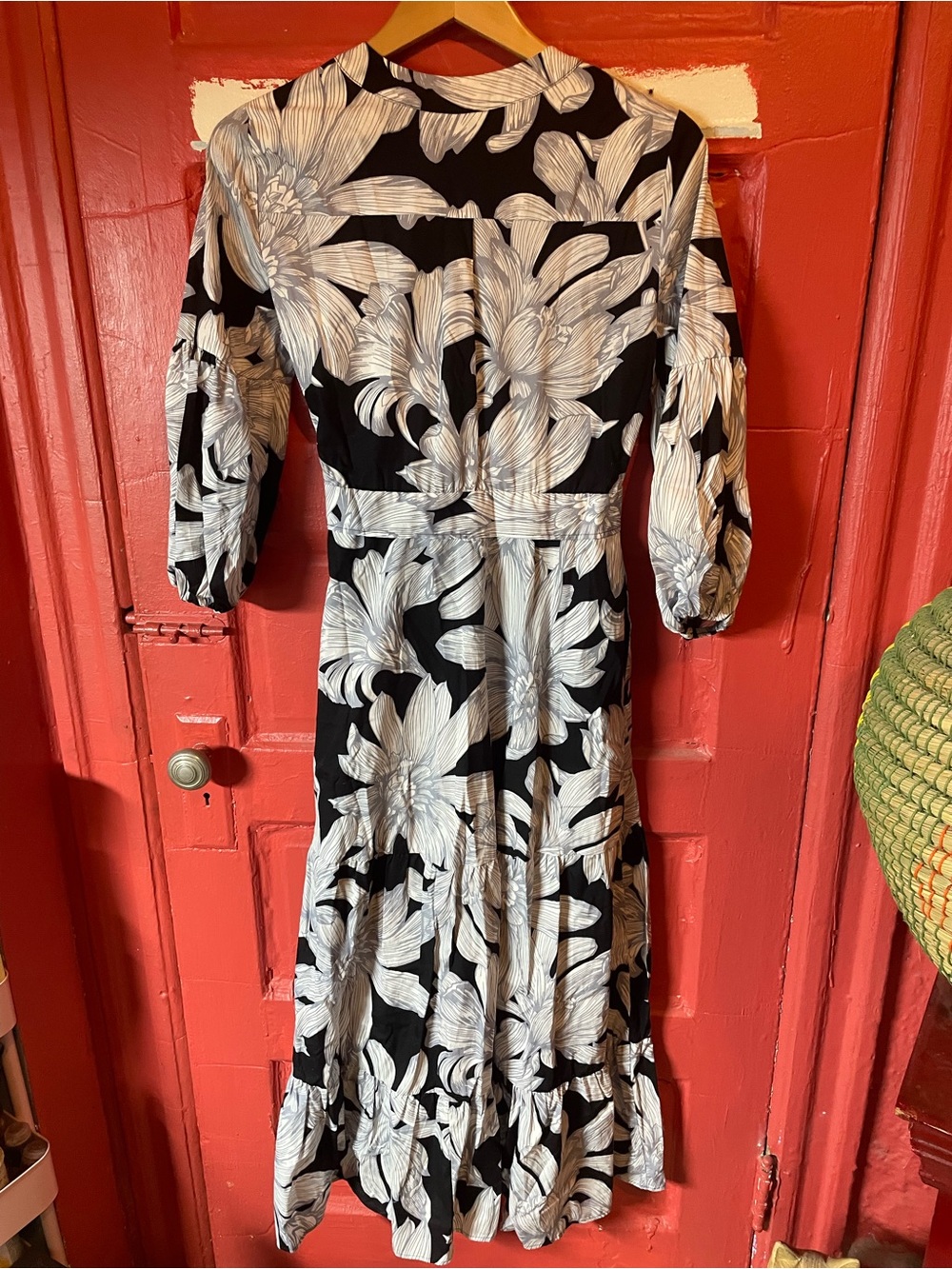 Anthropologie Maeve Black/White Botanical Floral Belted Puff Sleeve Midi Dress - Picture 2 of 6